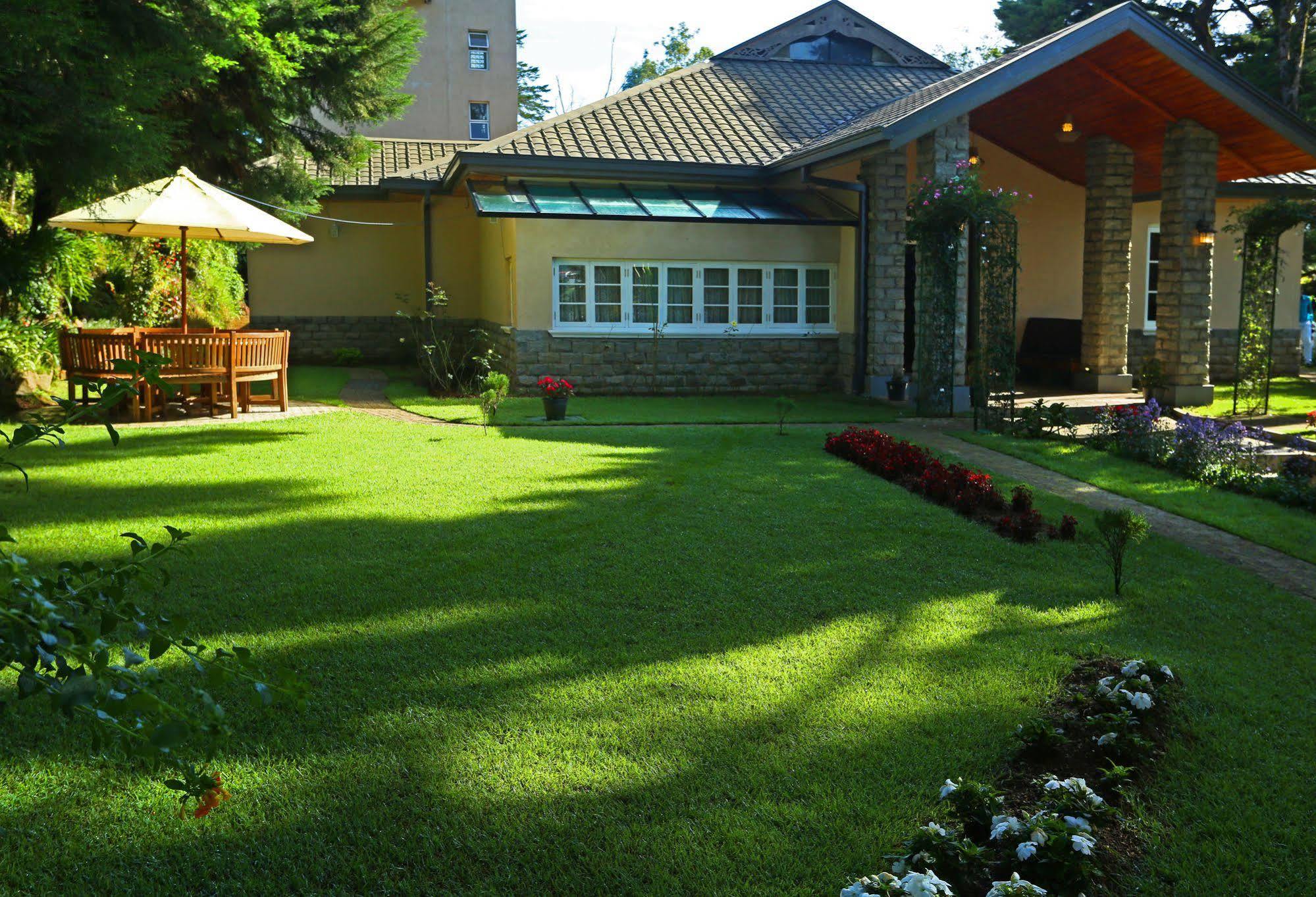 Villa The Firs à Nuwara Eliya Extérieur photo