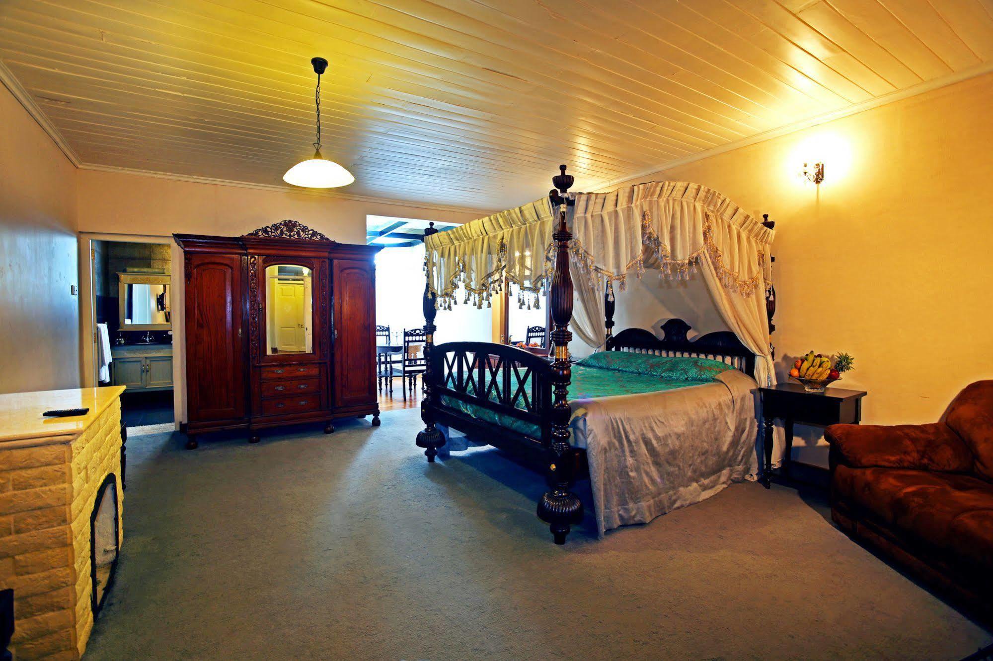 Villa The Firs à Nuwara Eliya Extérieur photo